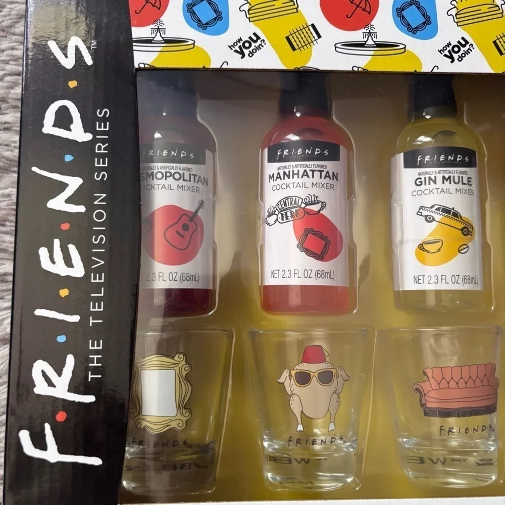 ⭐️⭐️⭐️FRIENDS the TV SHOW mixers and shot glass kit